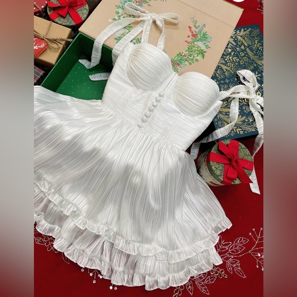 Adeirlina Fragrant Jasmine Mini Dress - Picture 3 of 6